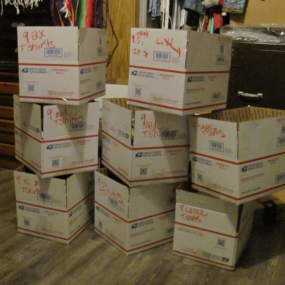 MYSTERY TSHIRT BOX BUNDLES NWT OR NWOT - Picture 3 of 6